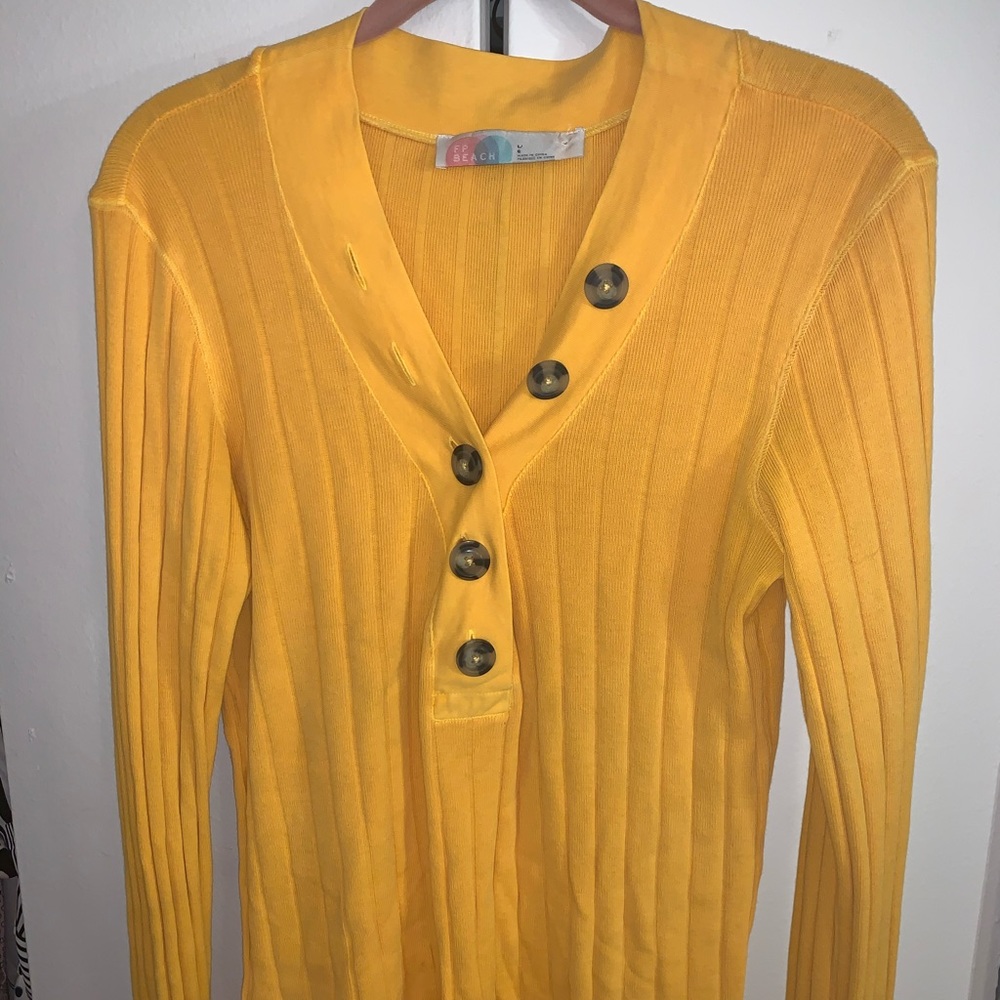 Fun yellow long sleeve shirt